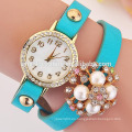 Alibaba expresan los relojes al por mayor de las señoras de la manera del cuero de la flor de la perla los relojes de pulsera
